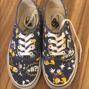 Donald Duck vans